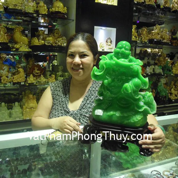 Chị Hạnh - khách hàng mua phật di lạc xanh H243G và bắp cải H199G