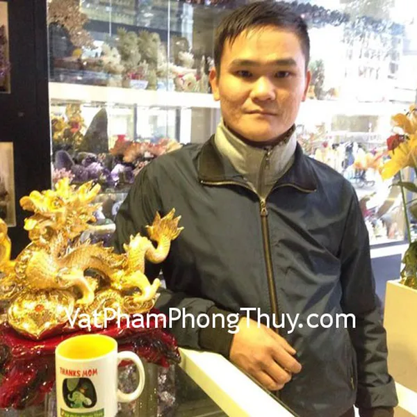 Anh Thản - khách hàng mua tượng rồng G096A