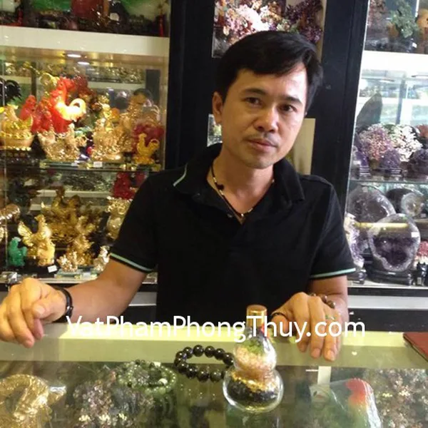 Anh Bảy - khách hàng mua hồ lô ngũ hành, vòng tay ngọc Phỉ thúy nhỏ, vòng tay mã não rong biển và vòng tay đá hắc ngà