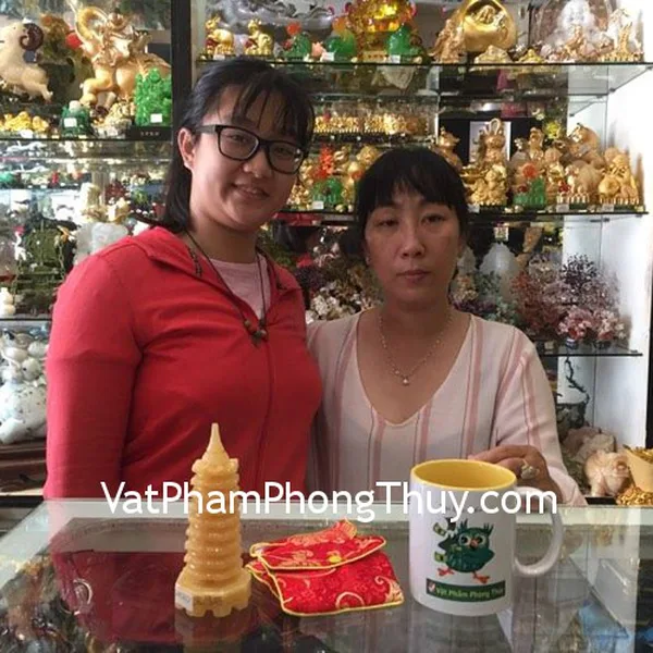 Chị Ngọc Phước- khách hàng mua tháp văn xương hoàng long 9 tầng GM060, mặt phật bản mệnh mắt mèo nhỏ S6484-3,S6484-8, S1134-3, ve ngọc phỉ thúy S6509