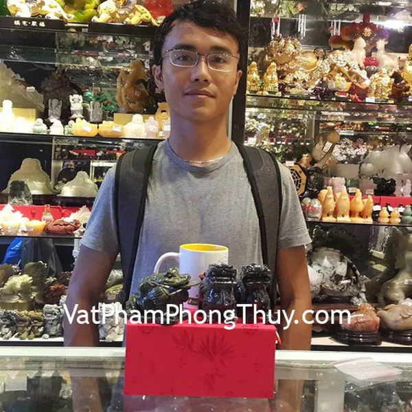 Anh Nam - khách hàng mua cặp tỳ hưu bắc kinh đen BKD-S, thiềm thừ lam ngọc GM025 và hồ lô đồng trơn D208