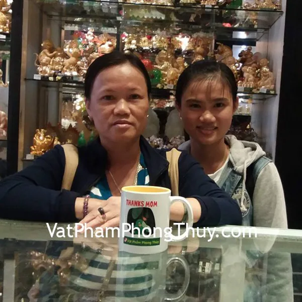 Chị Tuyết- khách hàng mua vòng ngọc Myanmar VM103-S3-5100, chuỗi thạch anh tím đậm S6360-S3-952 và S6216-S32027, mặt hồ lô phỉ thúy dẹp S6500