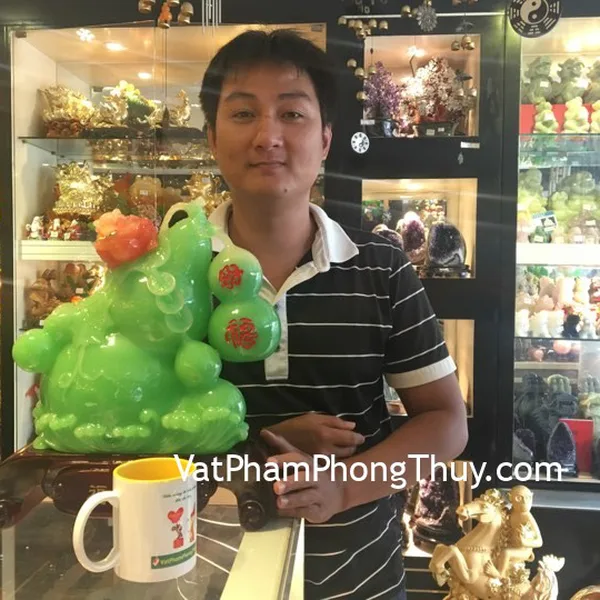 Anh Tiến - khách hàng mua hồ lô xanh đế gỗ E223