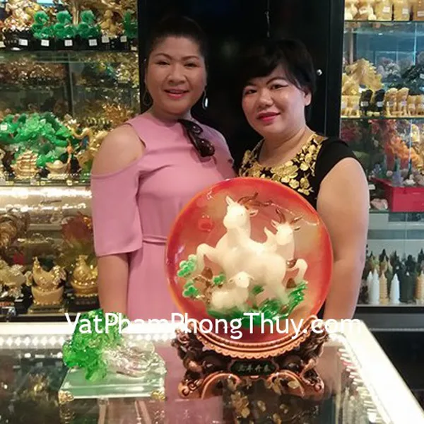 Chị Trâm - Khách hàng mua Bắp cải lưu ly đế thủy tinh H198G và Tam dương khai thái H081G