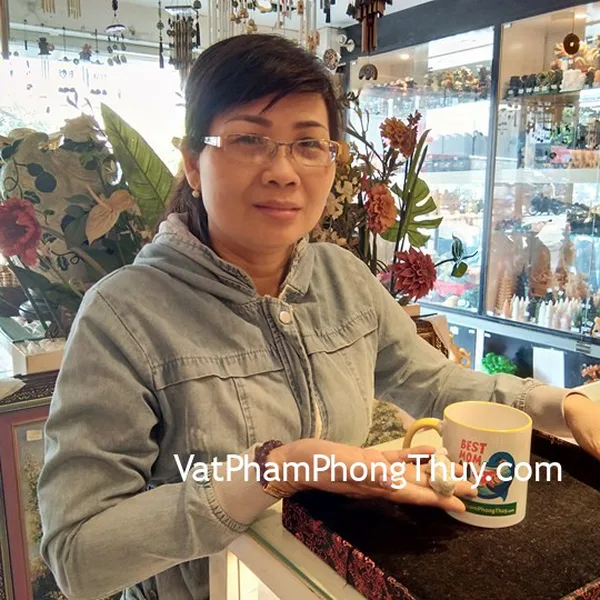 Chị Huyền - khách hàng mua mặt tỳ hưu ngọc phỉ thúy tại S954