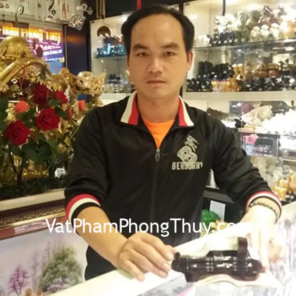 Anh Thuyền - khách hàng mua gậy như ý bạch ngọc HM082