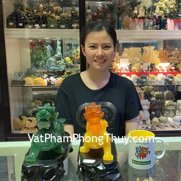 Chị Linh - khách hàng mua Tỳ hưu xanh ngọc LN055, Tỳ hưu vàng cam LN050