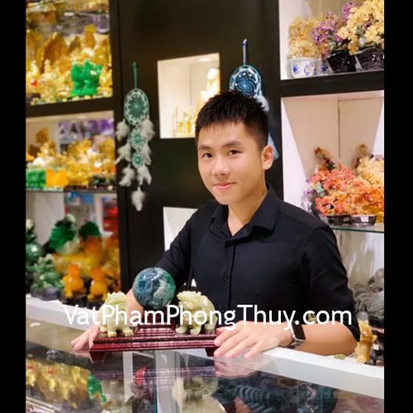 Anh Hoài - khách hàng mua cặp tỳ hưu bắc kinh xanh BKX-S và quả cầu dạ quang xanh GM144-3884