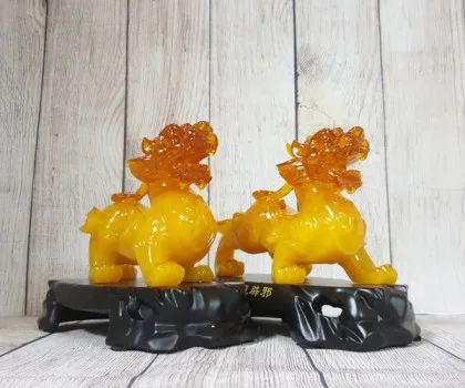 Cặp tỳ hưu ngọc vàng cam đế gỗ trung - Như Ý Bích Tà/ Nạp Phước Bích Tà LN051