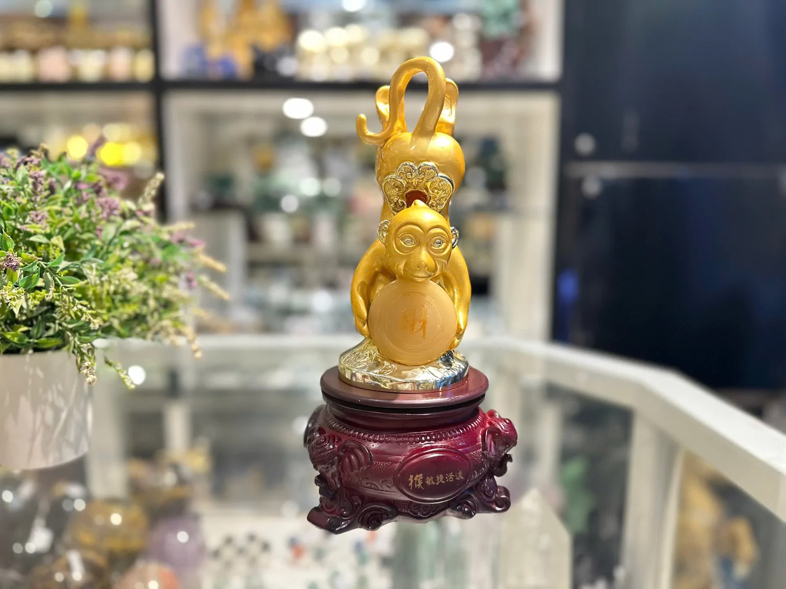 Khỉ vàng lộn ôm ngọc - lương gia hoạt bát H368G