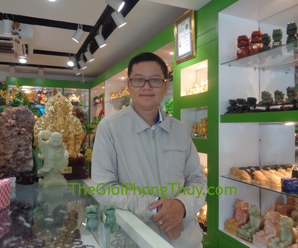 Anh Phước - khách hàng mua tượng Tỳ Hưu đá Ngọc Đông Linh xanh FM167
