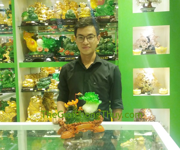 Anh Tú - Khách hàng mua Tỳ hưu ngọc đa sắc kéo xe cải xanh đế gỗ – Chiêu Tài Nạp Phước FLN047
