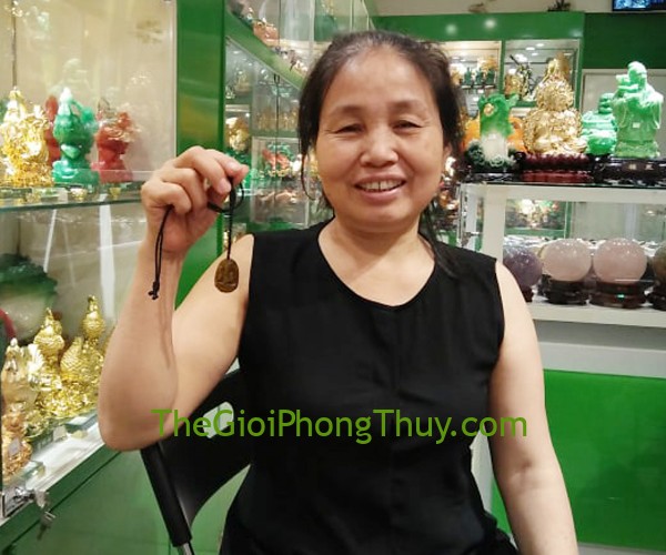 Chị Xuân-Khách hàng mua Phật bản mệnh mắt mèo trung - Ngọ FS6842-5.