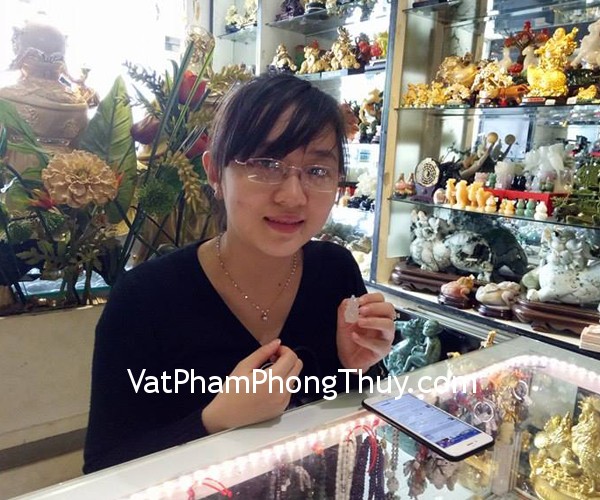 Chị Bảo Ngọc- khách hàng mua hồ ly thạch anh tím dáng đẹp S6343