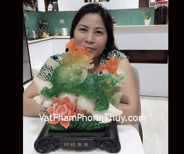 Chị Thu - khách hàng mua tượng tỳ hưu nhân sâm H113G