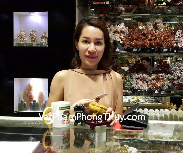 Chị Linh-khách hàng mua Tỳ hưu Bắc Kinh đen chuẩn và Thiềm thừ ngọc tủy TT-NT-S3-3302