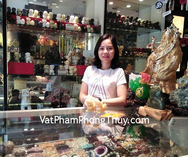 Chị Thủy - Khách hàng mua Tỳ hưu đá ngọc Hoàng Long H015