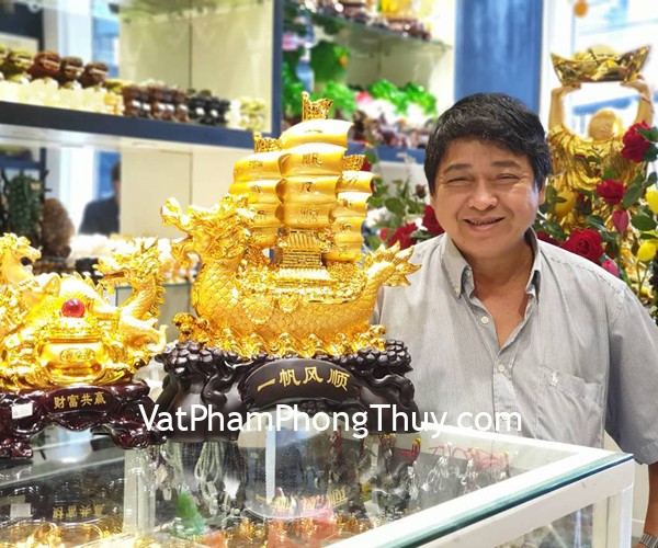 Chú Hùng - khách hàng mua tượng thuyền buồm rồng LN138 và tượng long mã tụ bảo LN129