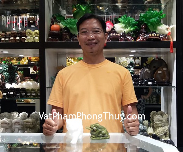 Anh Vũ - khách hàng mua tỳ hưu bạch ngọc cõng nguyên bảo nhỏ GM004